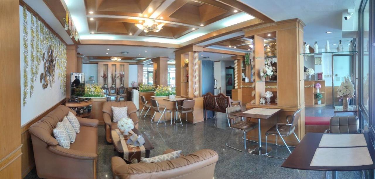 Areena Resort And Hotel Утрадит Екстериор снимка