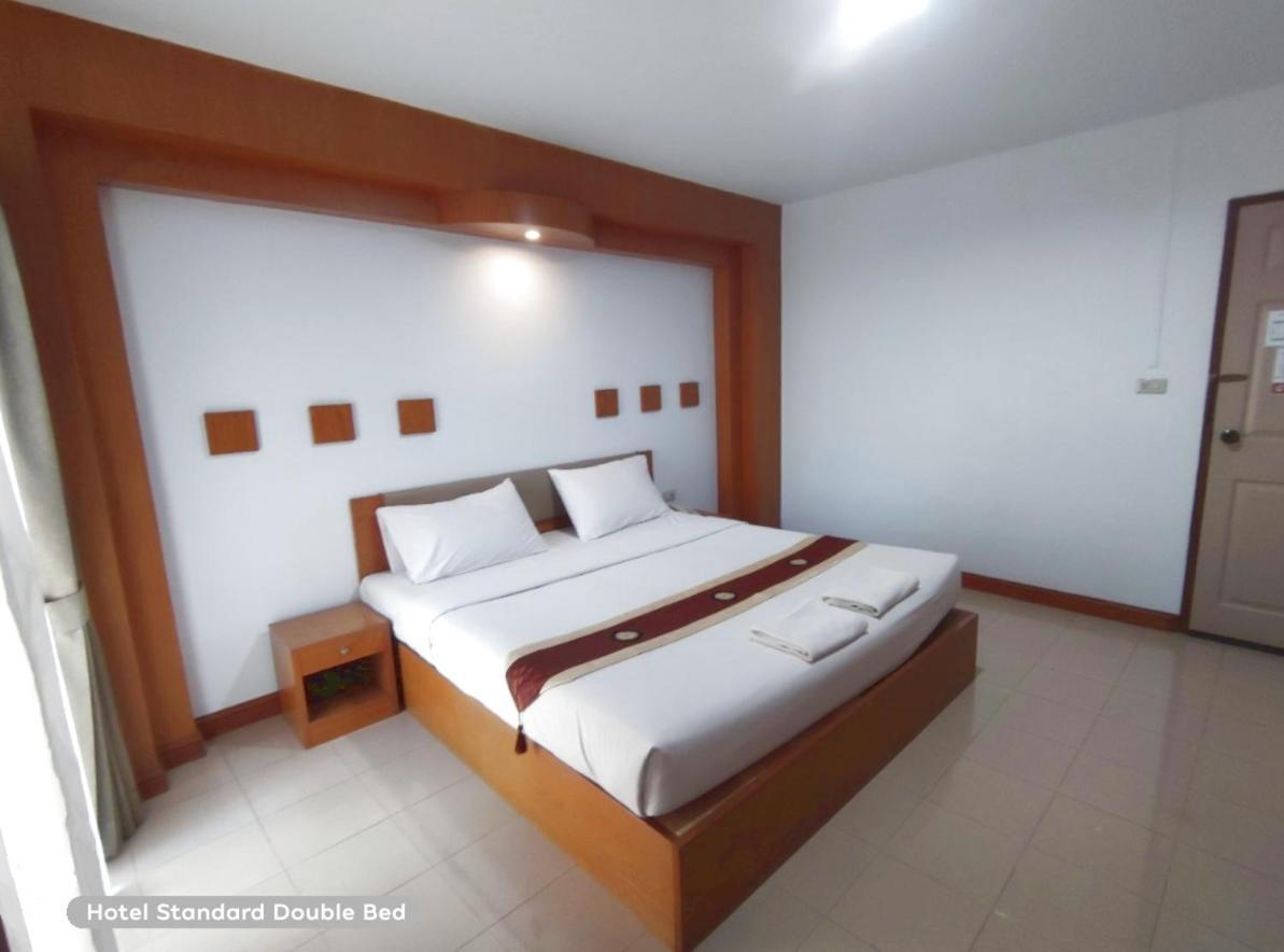 Areena Resort And Hotel Утрадит Екстериор снимка