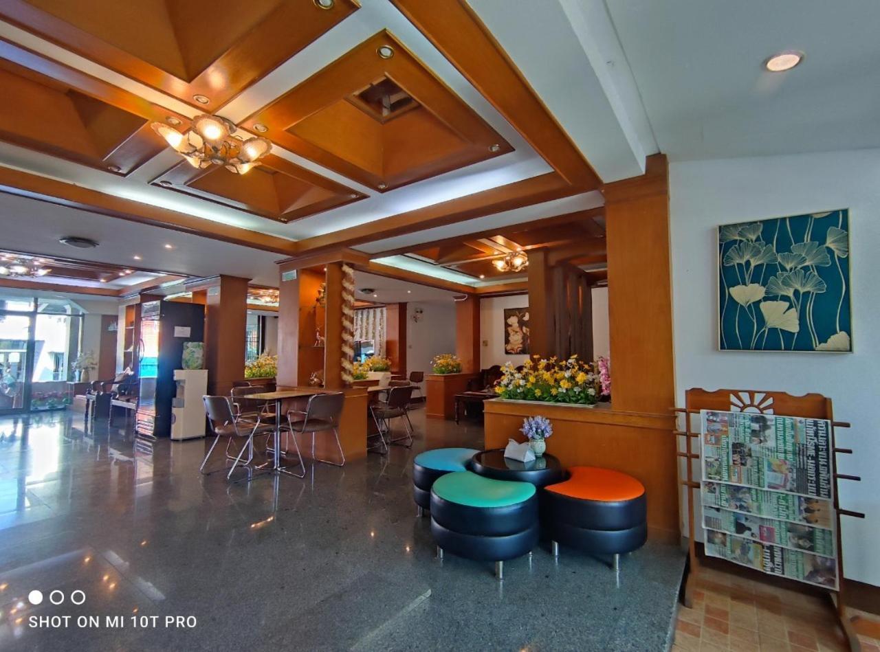 Areena Resort And Hotel Утрадит Екстериор снимка