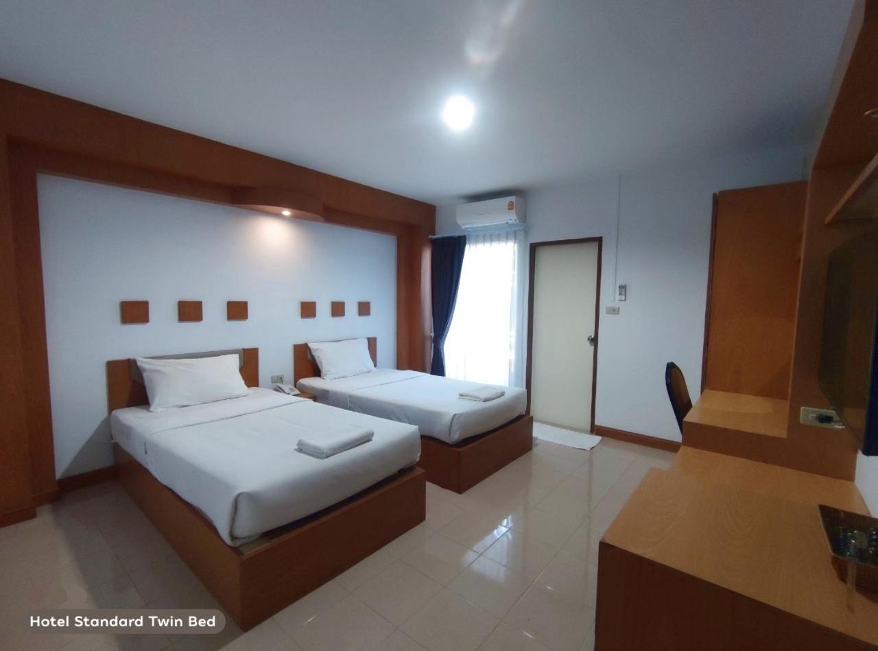 Areena Resort And Hotel Утрадит Екстериор снимка