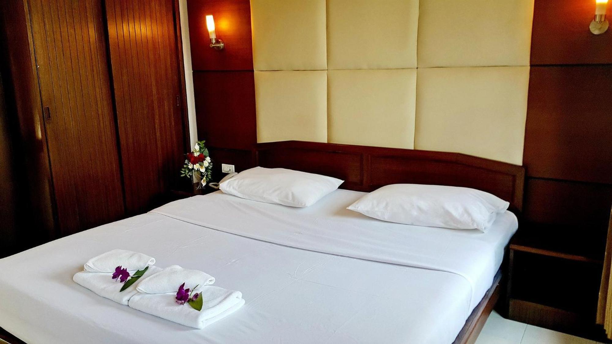 Areena Resort And Hotel Утрадит Екстериор снимка