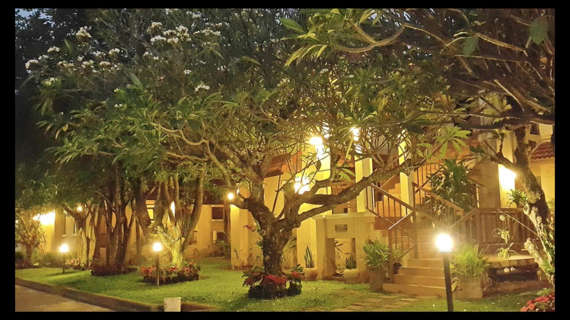 Areena Resort And Hotel Утрадит Екстериор снимка